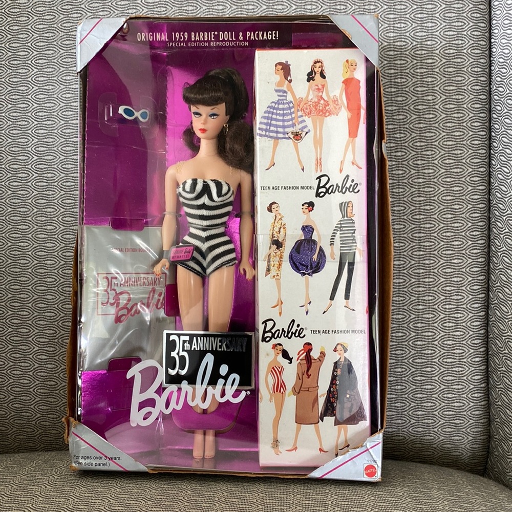 Vintage 35th anniversary Barbie 1959 Barbie doll and package